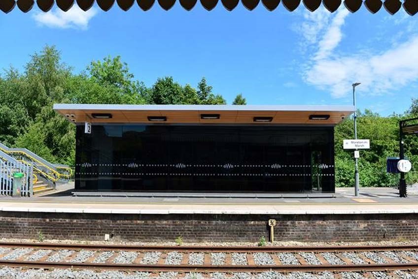 Moreton-in-Marsh waiting room