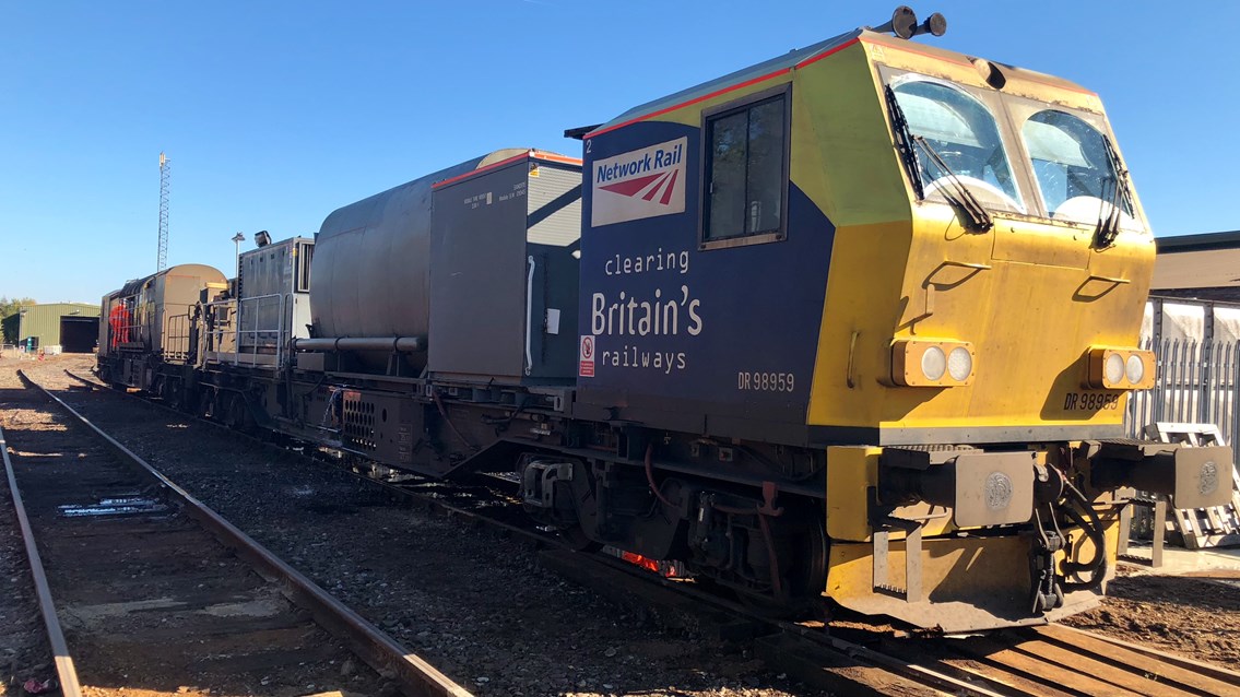 Leaves on the line is no joke but we’re on the case in Kent where jet-washing trains will travel the equivalent of 4 times around the Earth cleaning the railway: Autumn treatment train-4