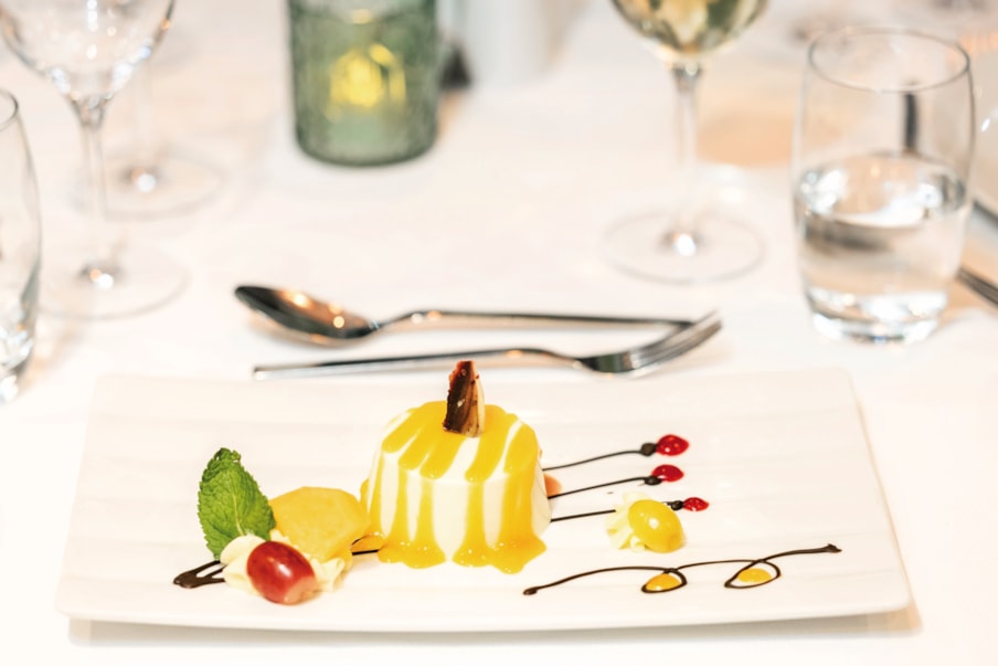 SHP Panorama Food SotR INT 20124