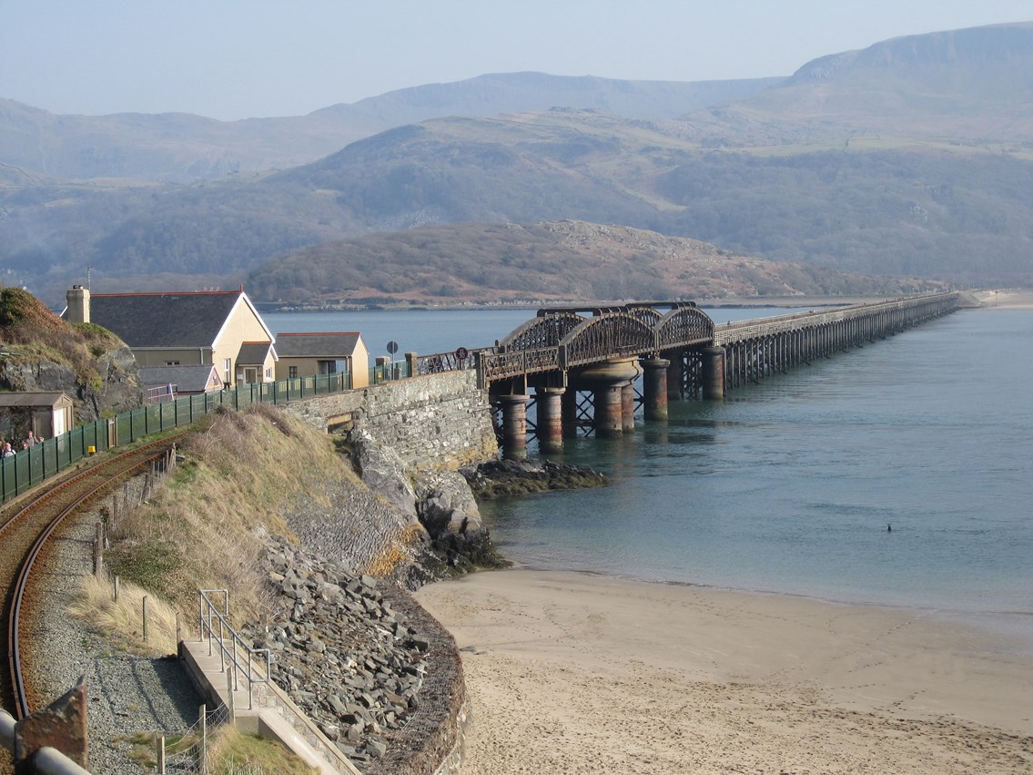 Cambrian Coast line between Barmouth and Tywyn reopens following viaduct fire: Cambrian Coast line between Barmouth and Tywyn reopens following viaduct fire