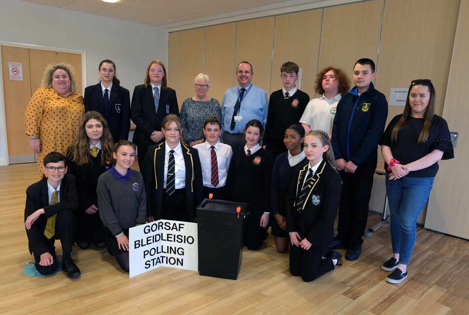 Group of school pupils that took part in Democracy Champions event