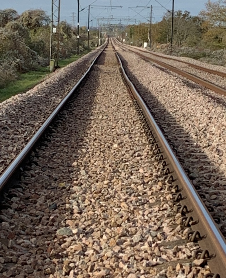 Uneven track on the c2c route caused by dried-out soil 2 – measures are in place to keep services running safely and smoothly