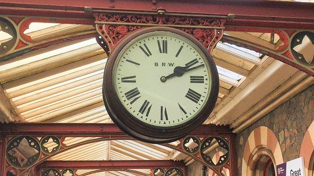 Great Malvern station clock stuck at twelve minutes past two