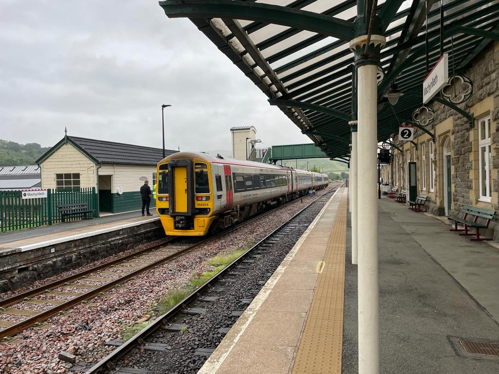 four-car-train at Machynlleth station