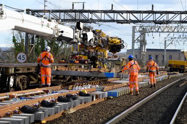 Track panels being dropped during Piccadilly upgrades February 2026: Track panels being dropped during Piccadilly upgrades February 2026