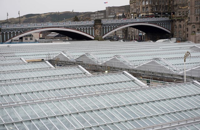 Waverley 2: Wavrerley roof - looking east towards North Bridge.