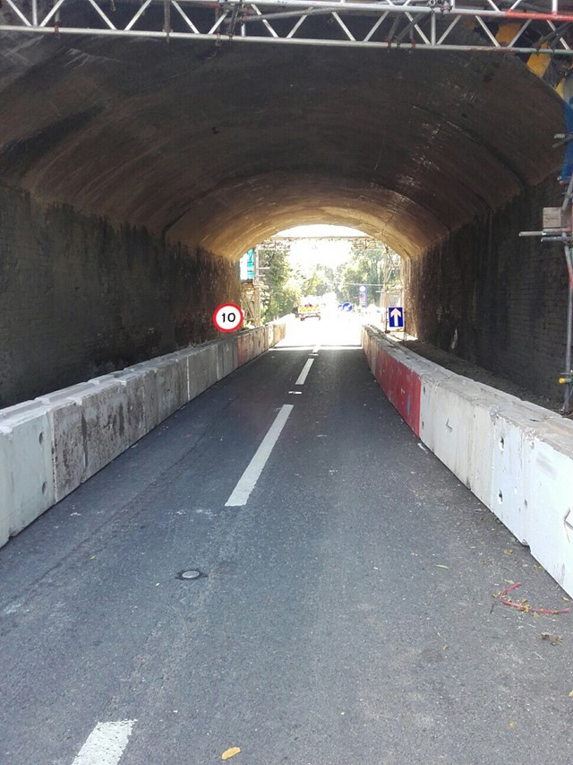 Image of the restrictions in place as motorists and cyclists travel through Fosse Way Bridge