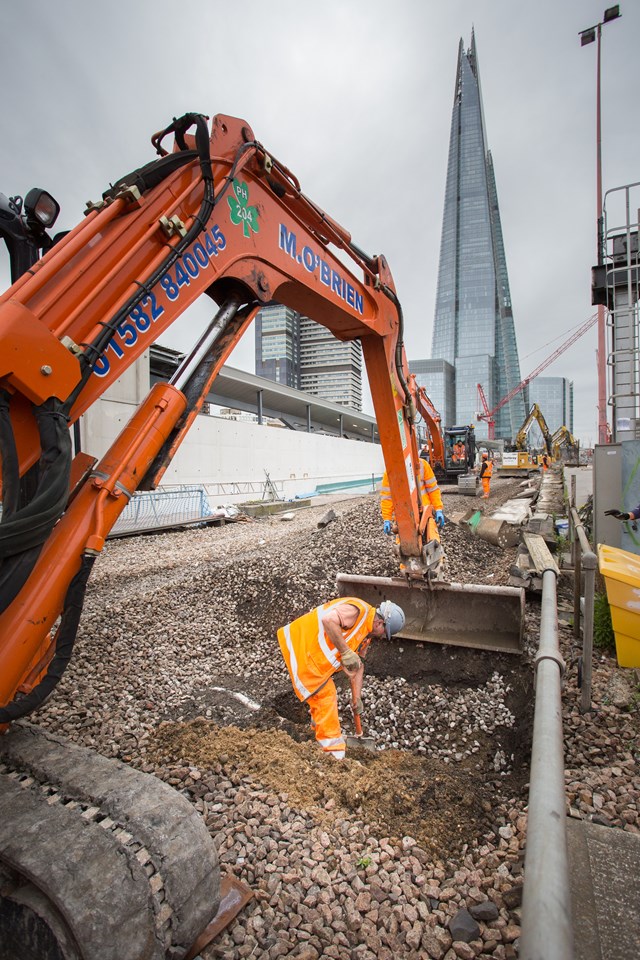 London Bridge - digging out old signal cabling