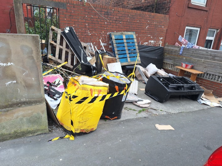Bayswater Terrace Harehills flytipping: Household waste left dumped at Bayswater Terrace in Harehills