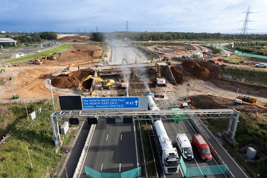 4,000 tonne bridge over M42 removed quicker than anticipated by HS2