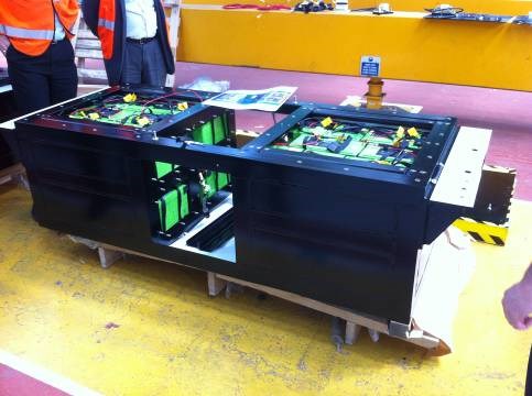 Battery raft fitted with battery pods