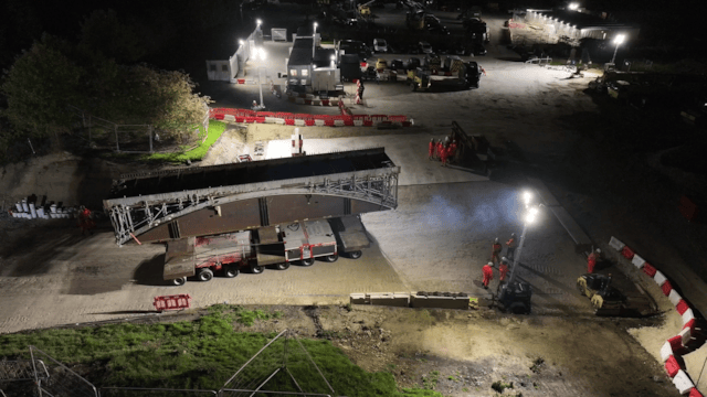 Crawshaw Woods Bridge on the move: Crawshaw Woods Bridge on the move