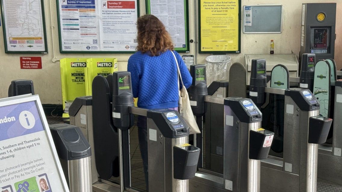 Peckham Rye passengers benefit from station improvements to tackle congestion and support future growth: Peckham Rye expanded gateline 1