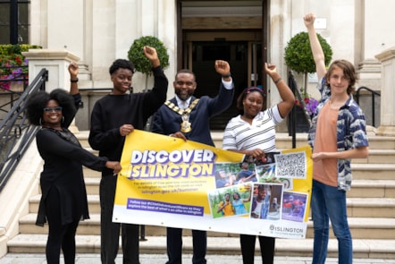 The Mayor of Islington, centre, welcomed the Chief Discovery Officers, from left, Sidra, Cruz, Teayanna and Tam
