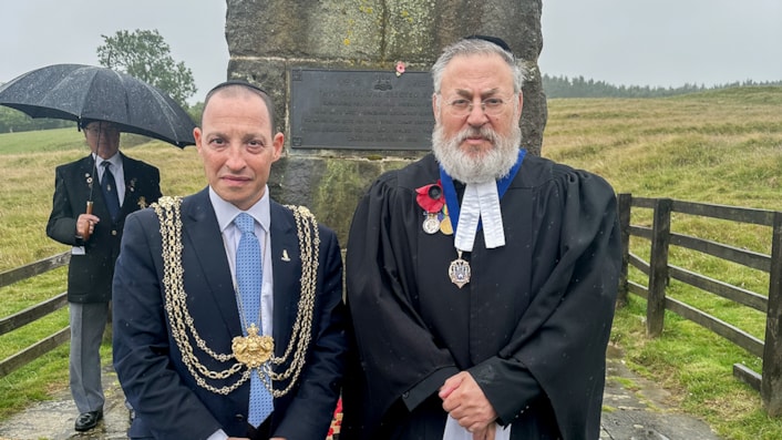 Lord Mayor of Leeds honours the sacrifices of First World War Leeds Pals: LMOL Leeds Pals 2