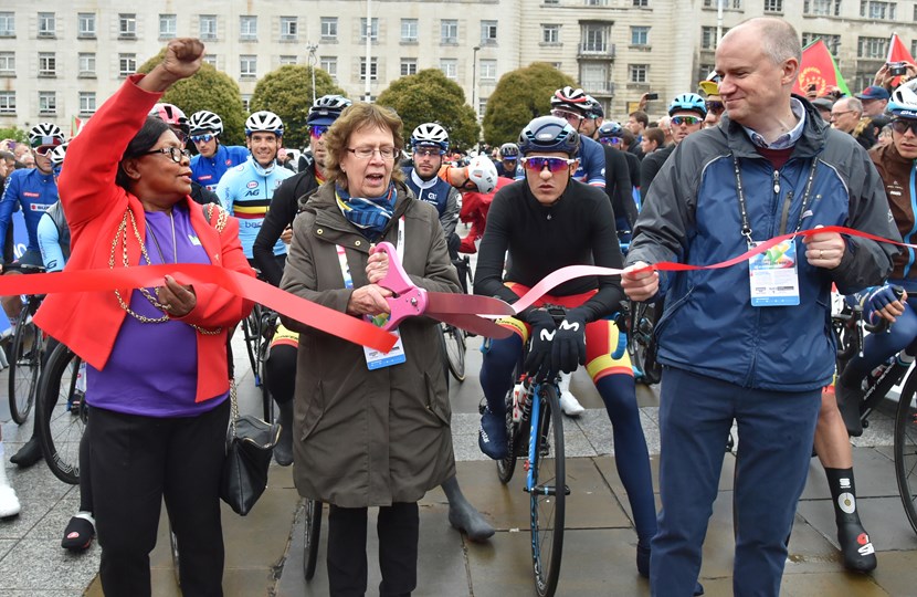 Images and comment on start of men's road race at UCI Road World Championships in Leeds: cllrtaylor-cllrblake-tomriordanribboncutting-349464.jpg