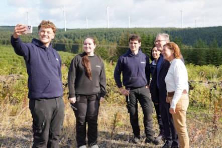 FM Eluned Morgan & PM Keir Starmer at Windfarm in Carmarthenshire-6