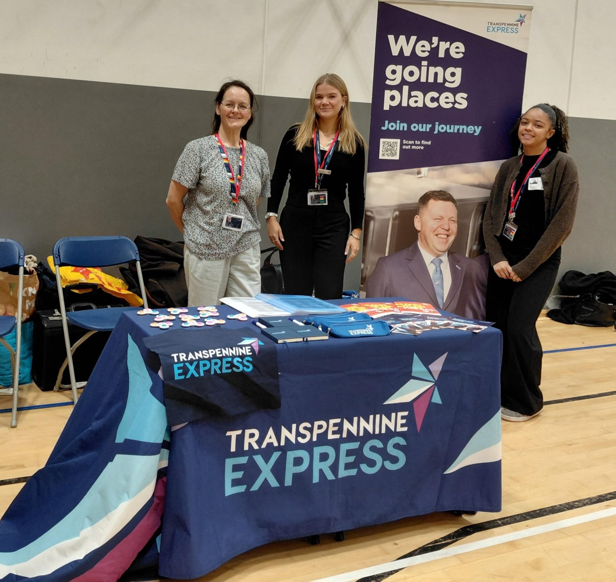 Michelle Fielder, Early Careers Manager at TPE and TPE graduates at Oasis Academy