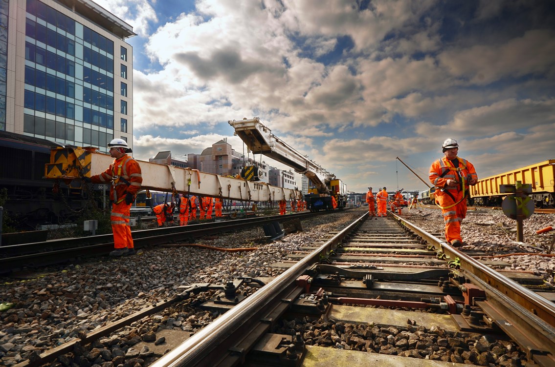 Thousands of UK companies are set to benefit from huge new £multi-billion work-bank: Reading station - Kirow crane east of station