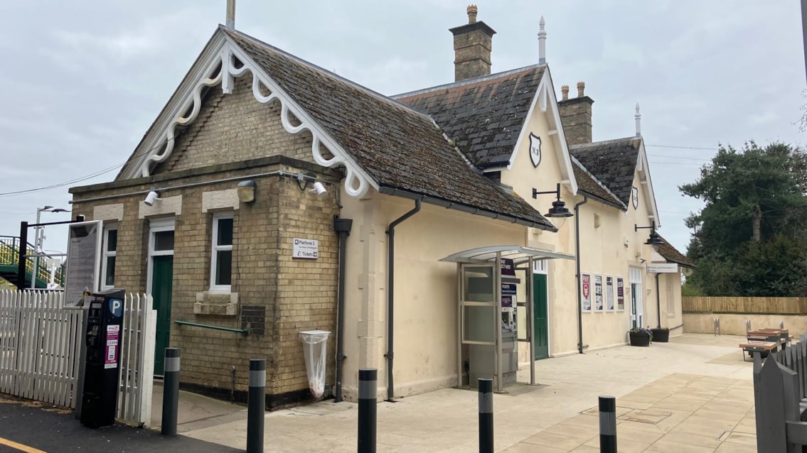 Beeston station exterior 1
