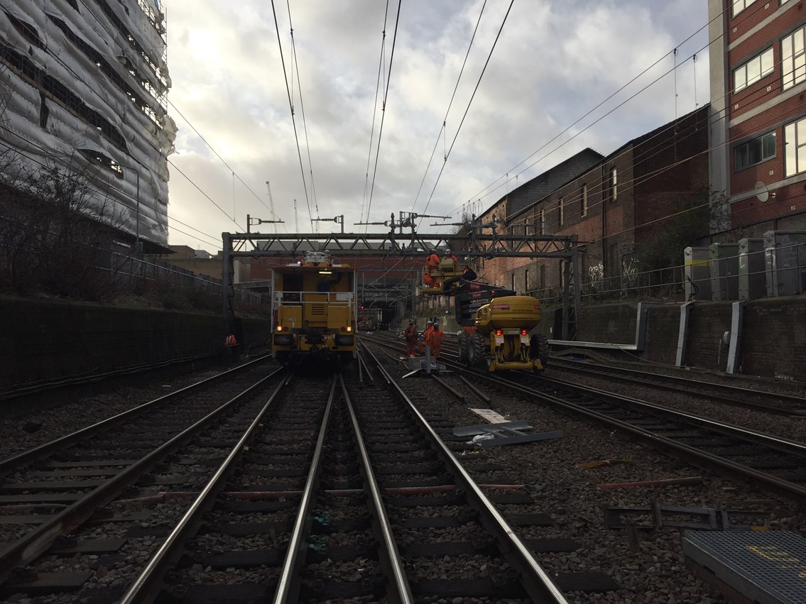 Replacing overhead wire at Ilford