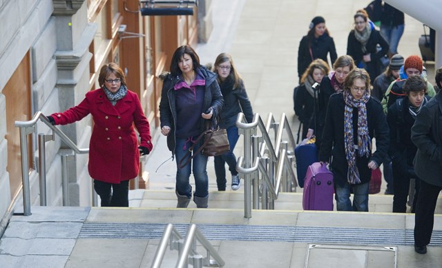 Waverley Steps 3: Passengers using the new steps