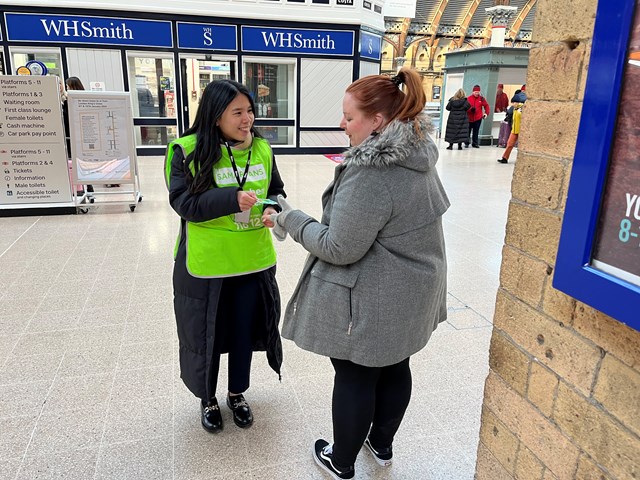 Ivy Yeung from Network Rail talks to passengers at York station, credit Network Rail (2): Ivy Yeung from Network Rail talks to passengers at York station, credit Network Rail (2)