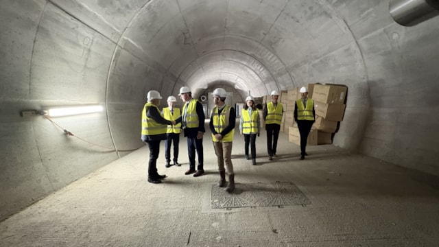 VP  HANDSHAKE TUNNEL