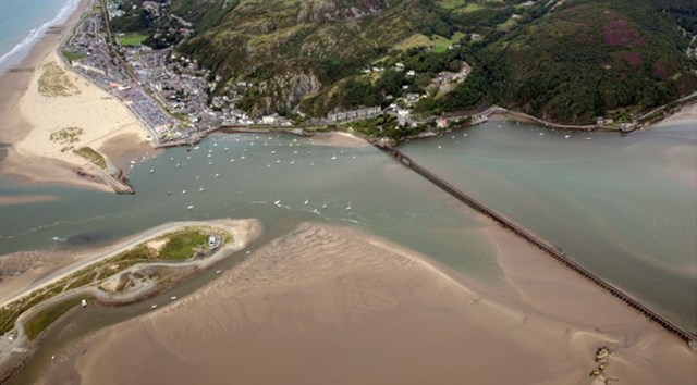 Network Rail yn dechrau’r gwaith adfer mwyaf ar Draphont Abermaw yn ei hanes: Barmouth Viaduct 3