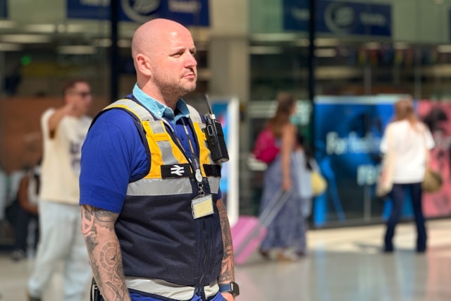 Staff in yellow vests - Lime Street (3): Staff in yellow vests - Lime Street (3)