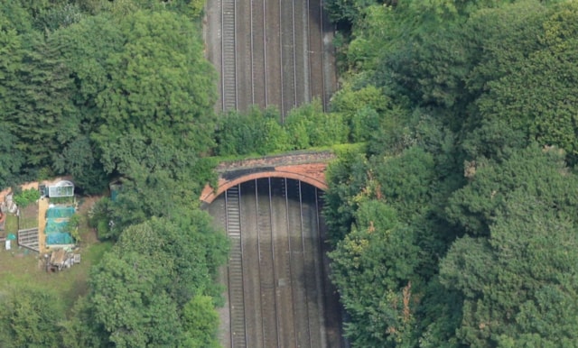 Buses replace trains during East Midlands bridge demolition work this weekend: Flying Arch bridge-2