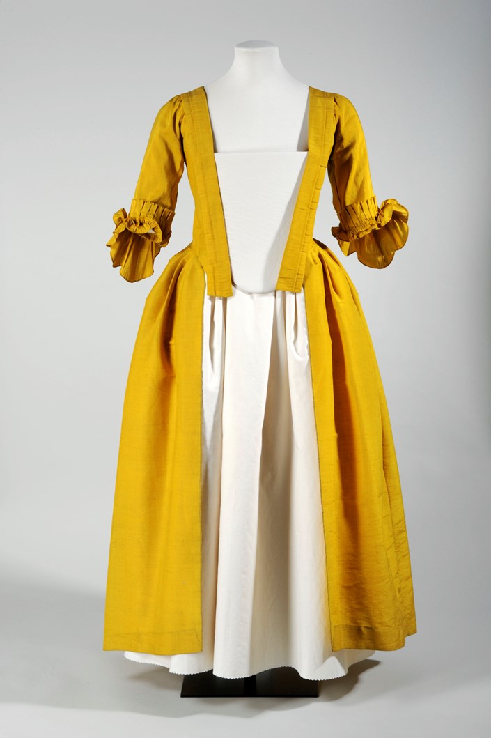 Object of the week- Quaker dresses: yellowopenrobewornbypriestmanfamilyc.1765.jpg