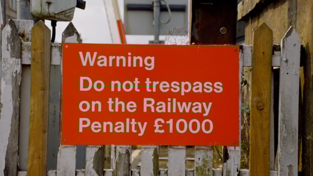 Trespass sign at Broughty Ferry level crossing: Trespass sign at Broughty Ferry level crossing