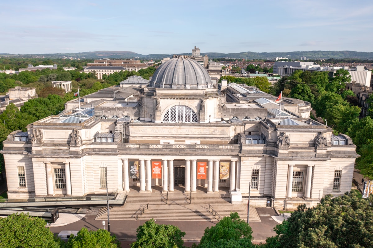 Amgueddfa Cenedlaethol Cymru National Museum Wales