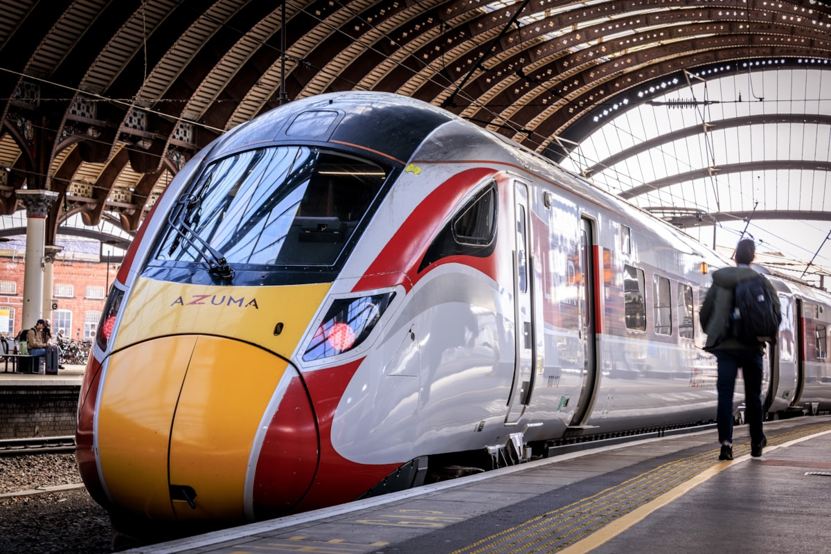 LNER AZUMA YORK STATION