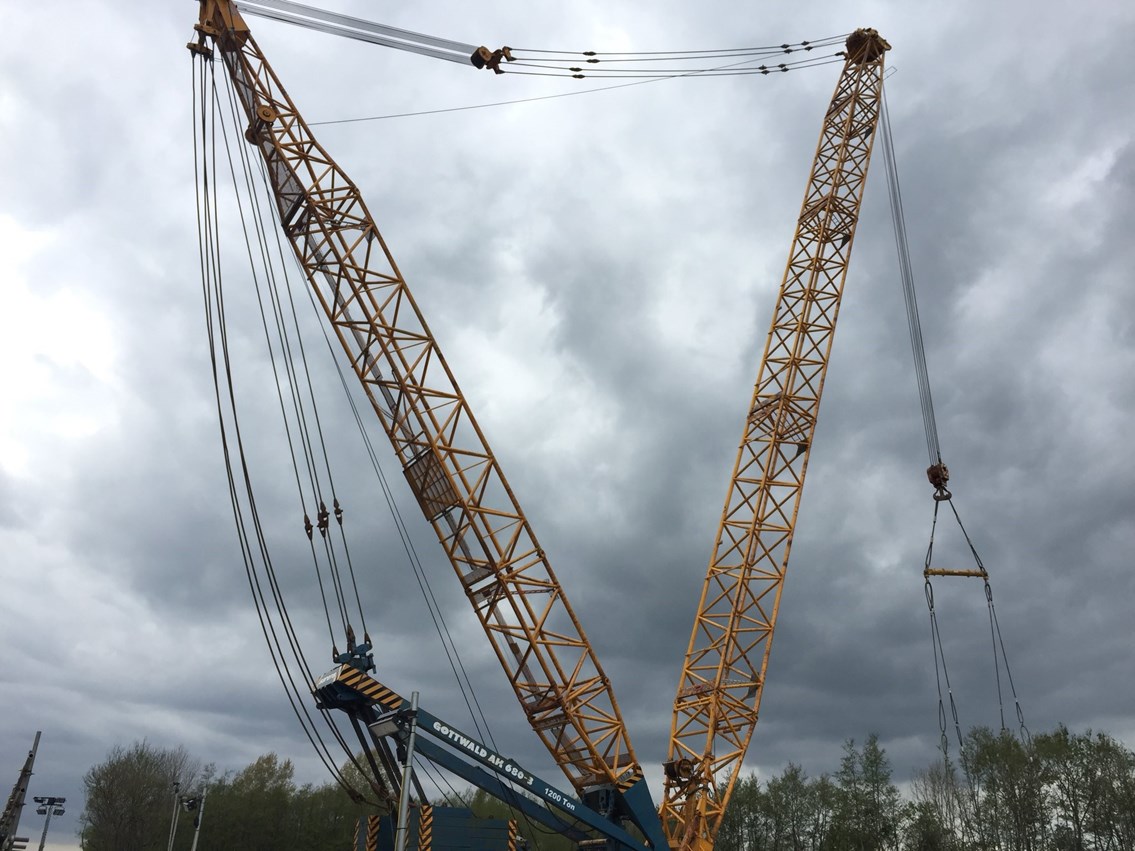 Network Rail successfully completes bridge replacement using one of the largest cranes in the country: Crane on Site