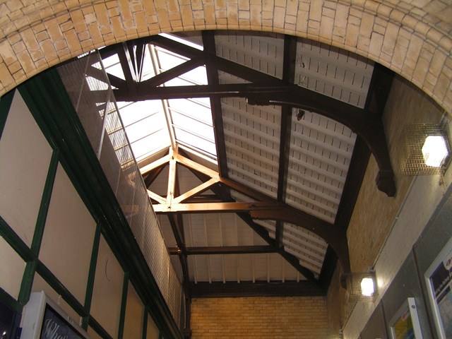 Walkden station hammerbeam roof: The interior of the hammerbeam roof