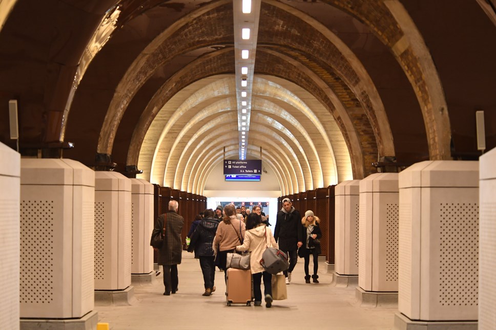 People at London Bridge station