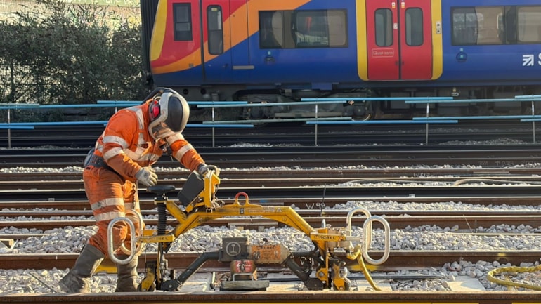 EASTER WEEKEND: Network Rail to carry out vital track upgrades between London Waterloo and Clapham Junction