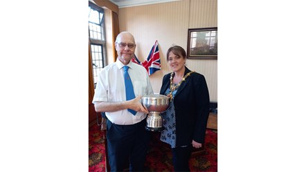 The Mayor of Dudley met Martin Searle, a British Transplant Games former gold medal winner, as the Birmingham Team retained the Transplant Sport Trophy for a second year-3