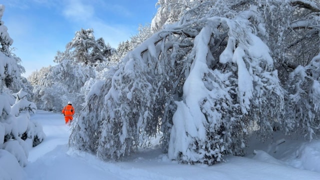 Efforts continue to restore train services in northern Scotland after heavy snow: Kyle Line 050126