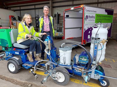 Mayor of Reading Cllr Tony Page and Lead Councillor for Enviornmental Services and Community Safety Karen Rowland with the new electric road marker