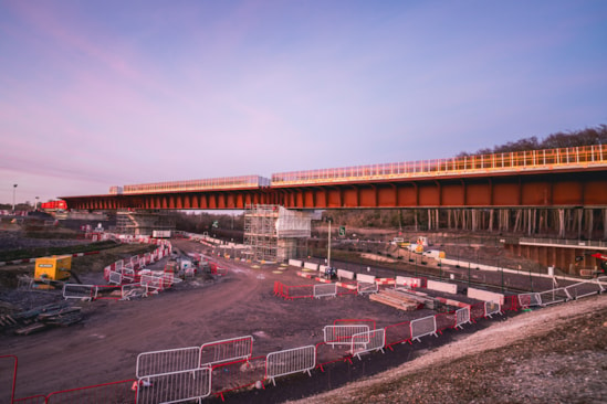 Small Dean Viaduct deck in position above the railway Feb 2025: Image courtesy SAP Photographie for Eiffage Métal.