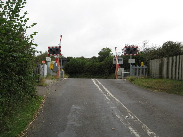 Young children caught trespassing on the railway in Crewkerne: Crewkerne