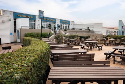 HERO 3-JDW-Primrose Valley-The Five Stones-External