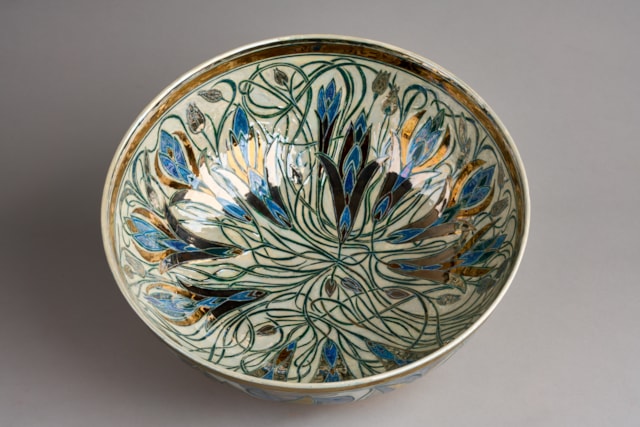 Julia Carter Preston, ‘Sgraffito’ and lustre glaze bowl, 2001.  Victoria Gallery and Museum, University of Liverpool
