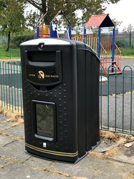 Larger litter bins fitted across North East Lincolnshire: Litter Bin-2