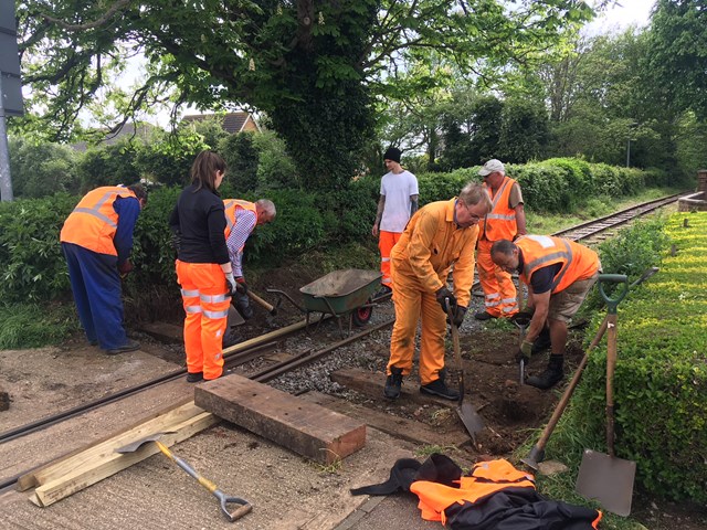 Work to install anti-trespass guard on Leighton Buzzard Railway level crossing