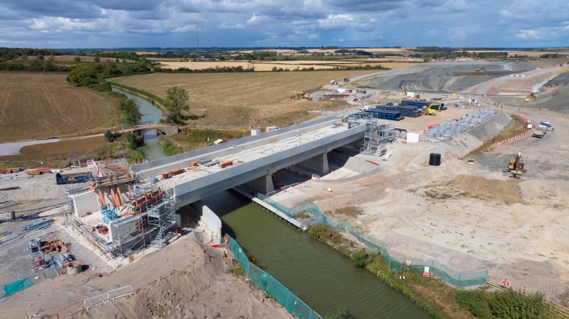 Oxford Canal viaduct under construction summer 2026