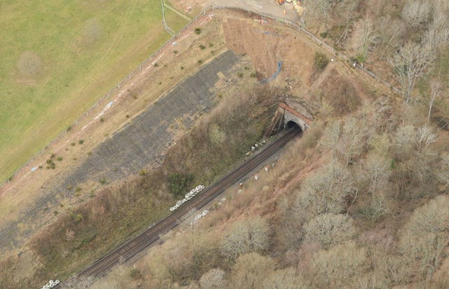 Stablisation works near Wadhurst to make for more reliable services between Hastings and London: Wadhurst Tunnel-3